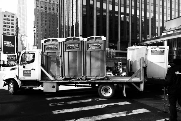 Best Portable toilet rental cost  in Des Moines, WA