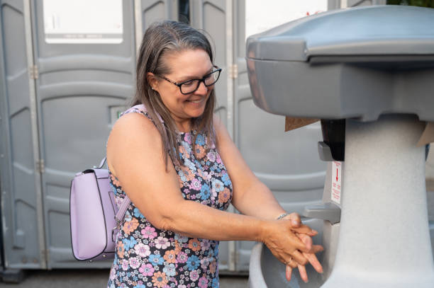 Best Affordable porta potty rental  in Des Moines, WA